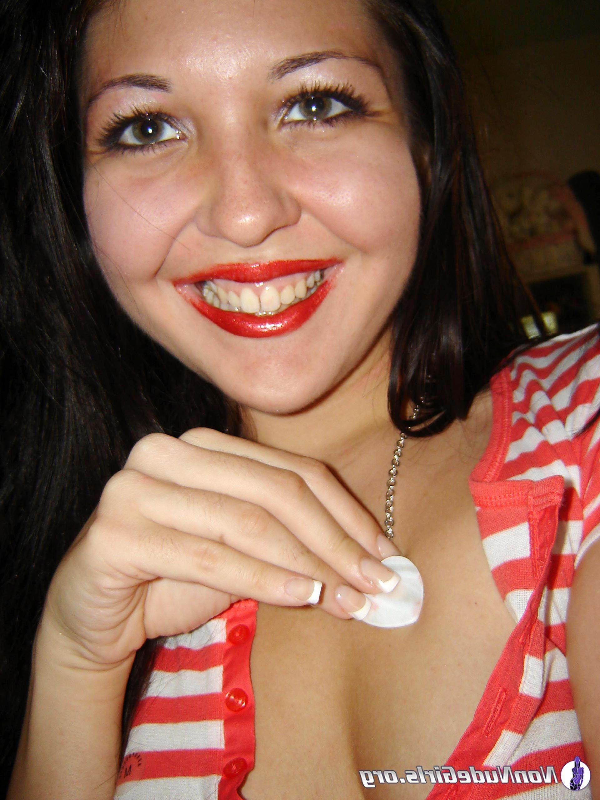 20P Pictures of naughty teen girls going wild