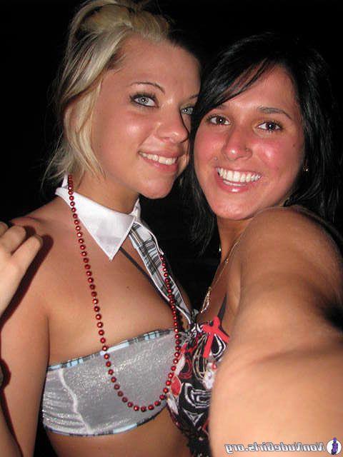 20P Pictures of super-hot girls being naughty