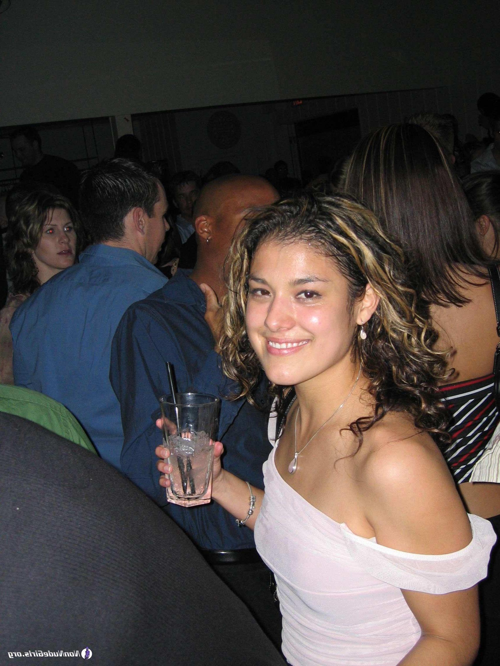 20P Pictures of naughty girls having fun