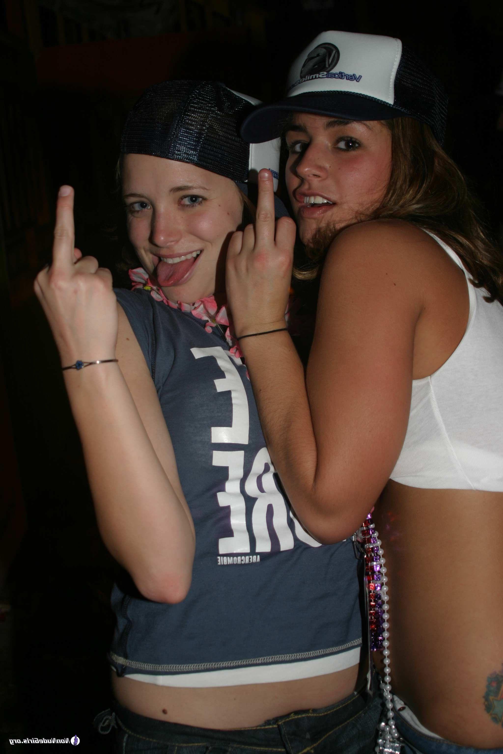 20P Pictures of naughty girls having fun