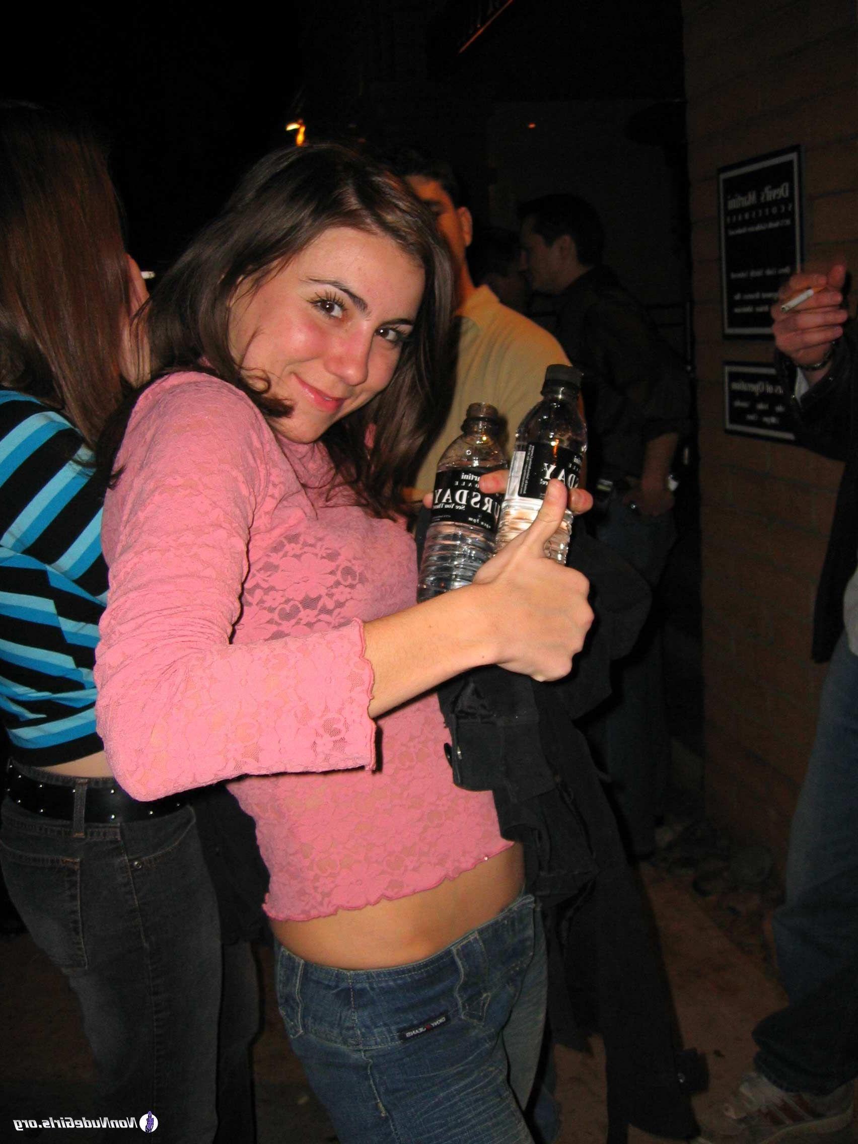 20P Pictures of naughty girls having fun