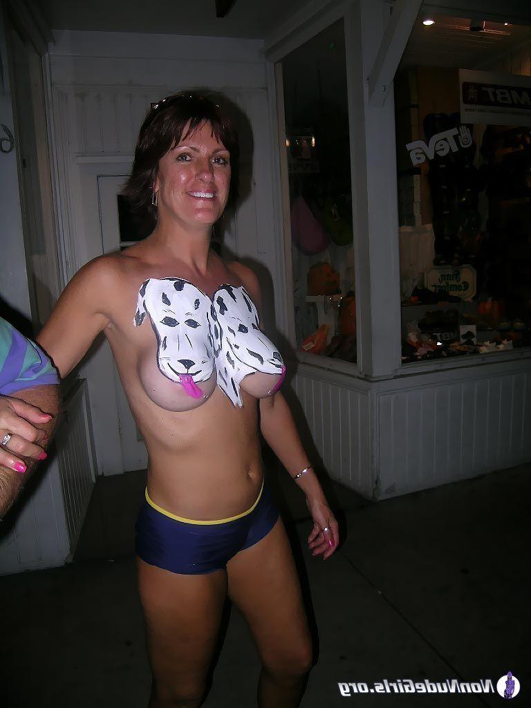 20P Pictures of hot girls being naughty
