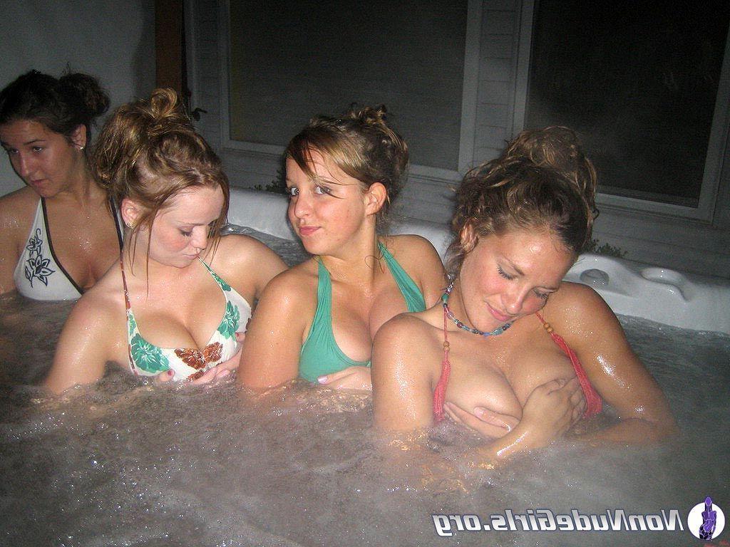 20P Pictures of hot nonnude girls teasing