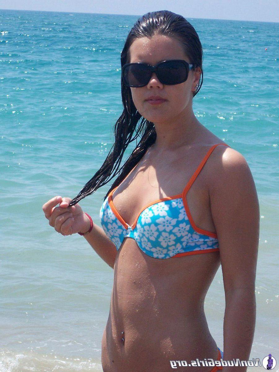 20P Pictures of hot and wild girls being naughty
