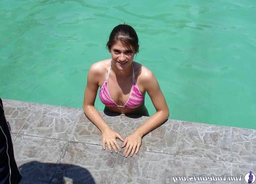 20P Pictures of hot teen girls being naughty