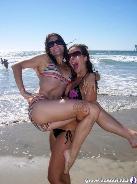 20P Pictures of hot teen girls being naughty