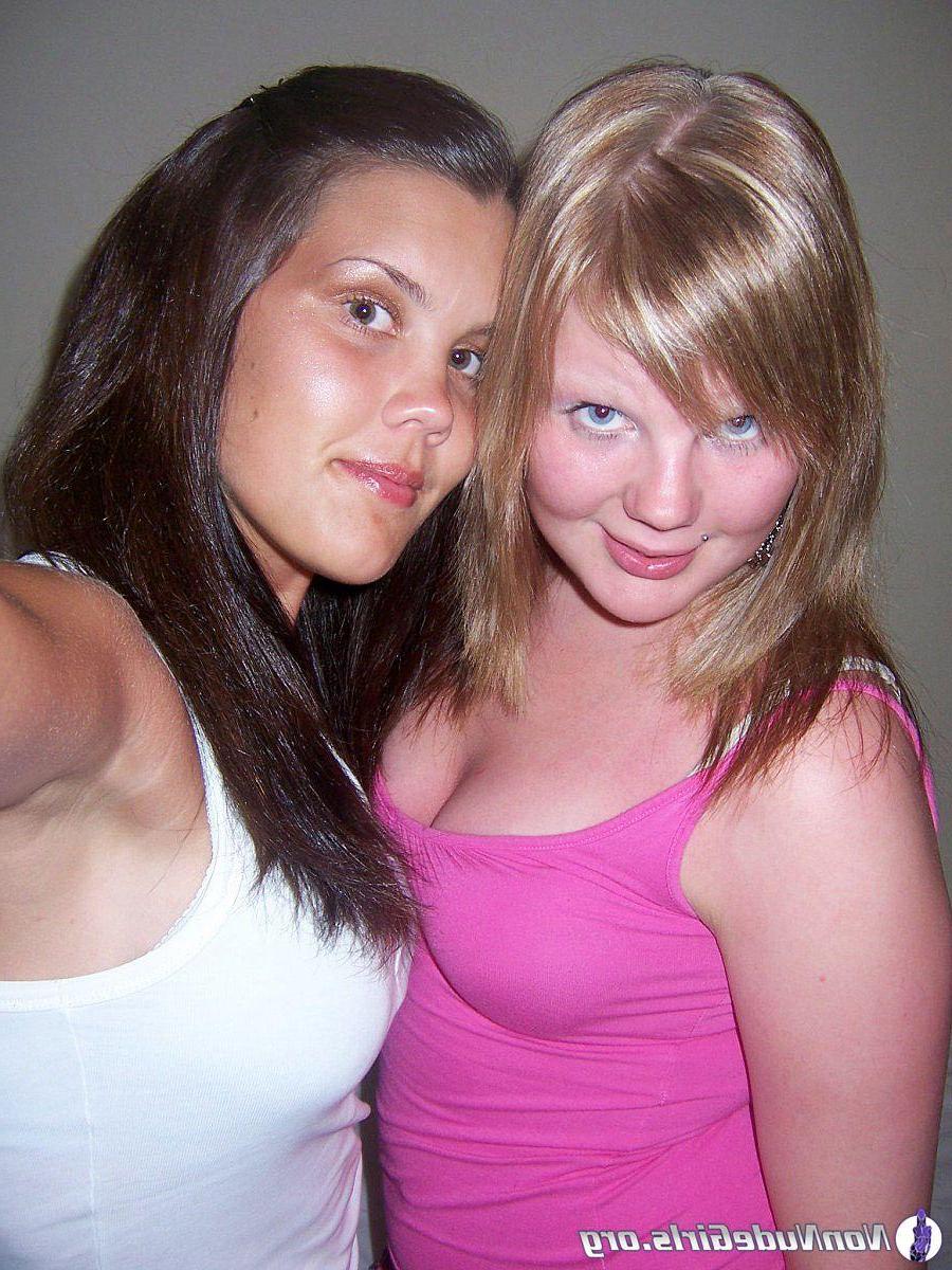 20P Pictures of hot nonnude girls teasing