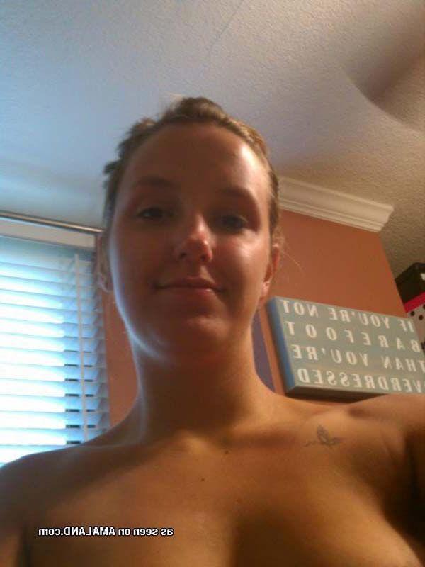 16P Pictures of hot and horny teen girls with cameras
