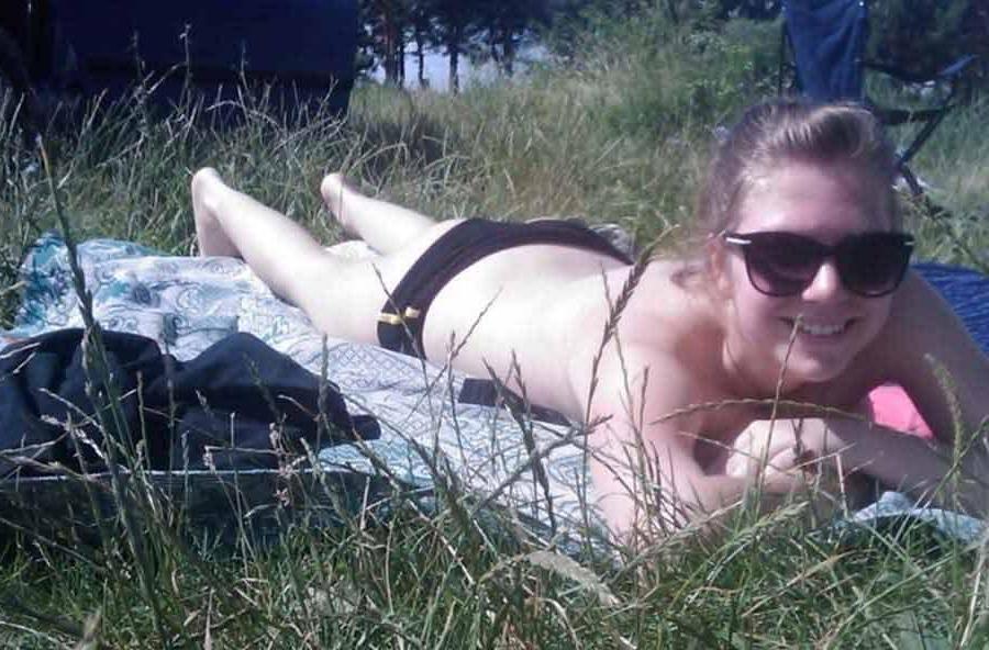 16P Pictures of an ex girlfriend's candid photos
