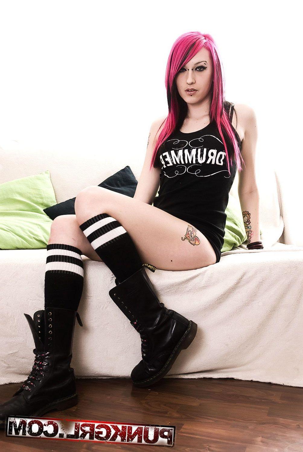 20P Pictures of punk girl Jessy Riot giving your cock a tease