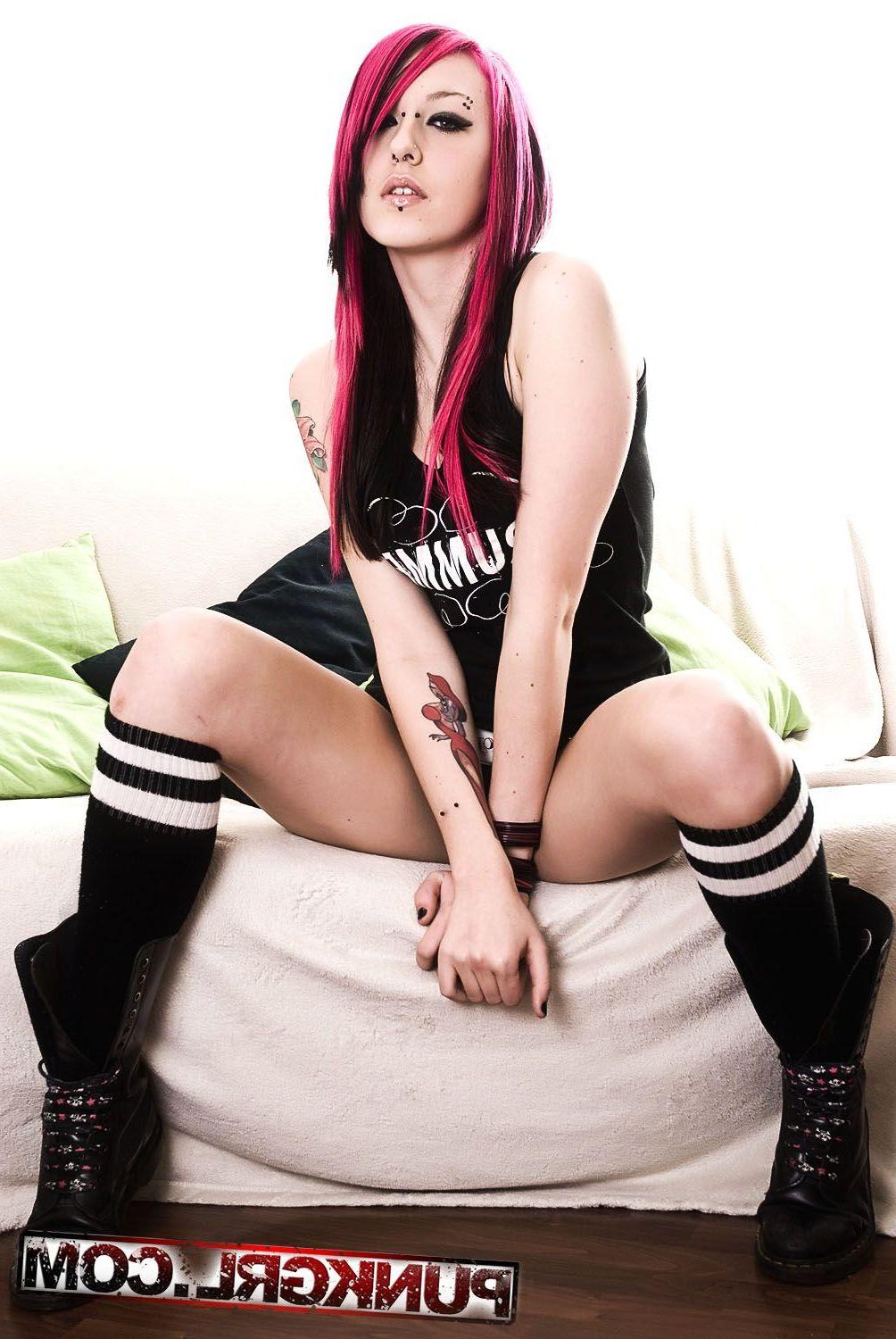 20P Pictures of punk girl Jessy Riot giving your cock a tease