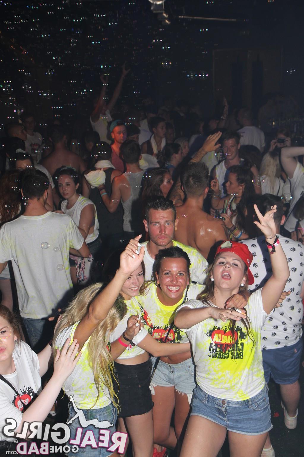 12P Hot college coeds party and go wild at a bar