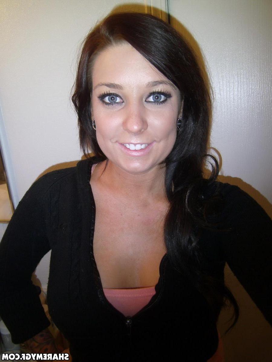 20P Busty brunette GF takes selfies of her big tits and hot body