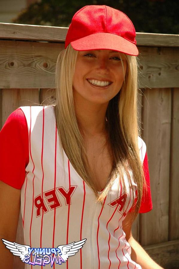 20P Pictures of a baseball player getting naked