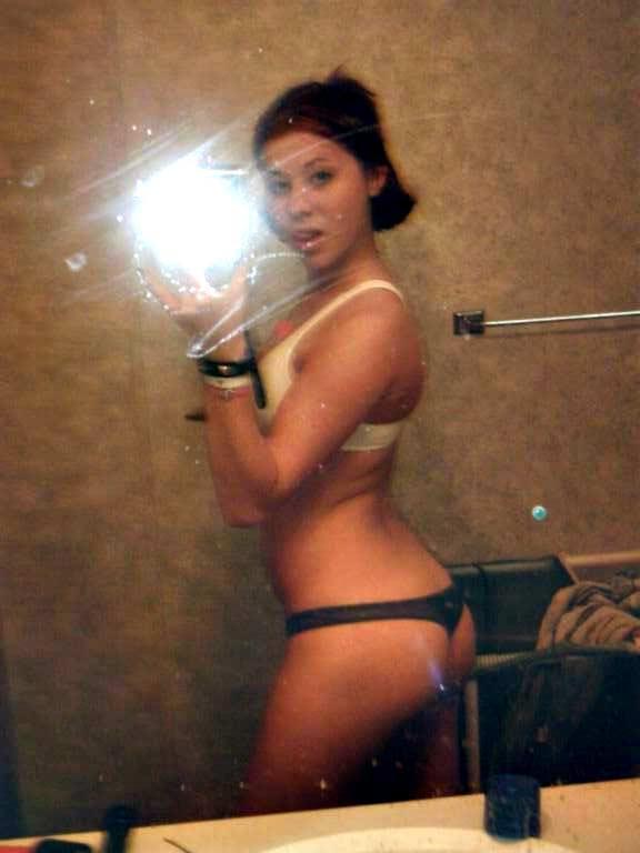 15P Hot college coeds take selfies in sexy bikinis