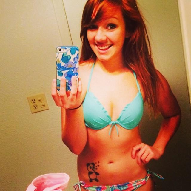 15P Hot college coeds take selfies in sexy bikinis