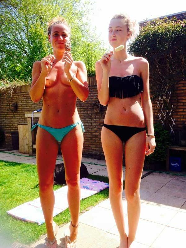 15P Hot college coeds take selfies in sexy bikinis