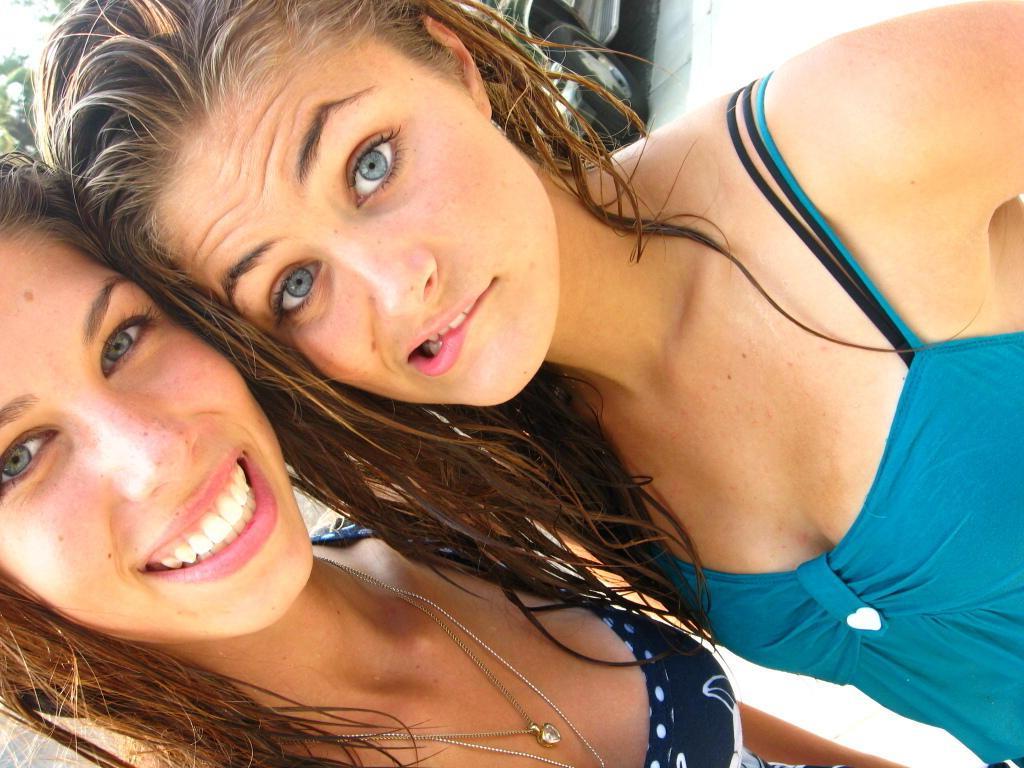 15P Pictures of hot teen coeds getting slutty on cam