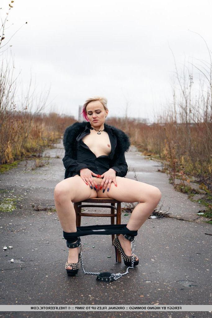 16P Ferggy gets chained up outside and touches herself