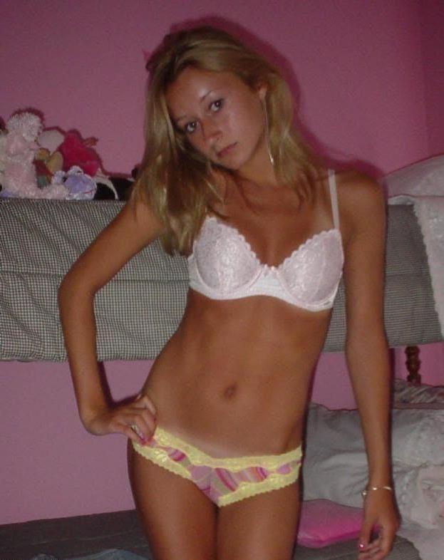 14P Blonde amateur chick teases by posing sexy