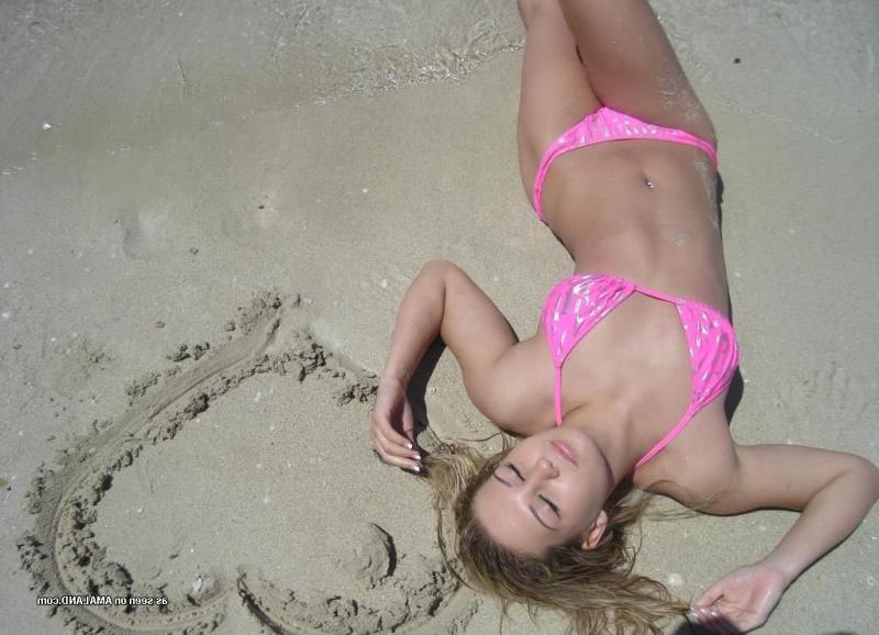 14P Sexy blonde bikini beach babe posing outdoors