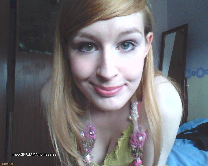 14P Pics of a gorgeous self-shooting redhead hottie with big tits and smooth pussy