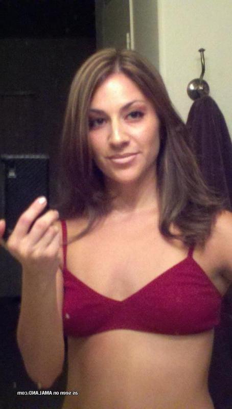 14P Pictures of a sexy brunette teen girlfriend taking pics of herself