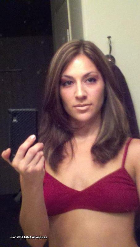 14P Pictures of a sexy brunette teen girlfriend taking pics of herself
