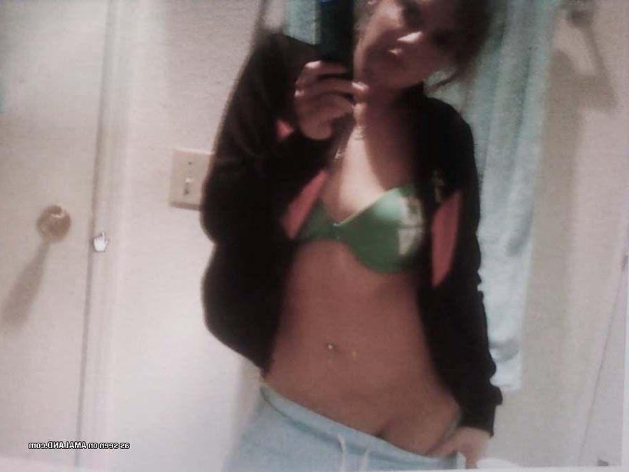 15P Pictures of beautiful ex-girlfriend pussies