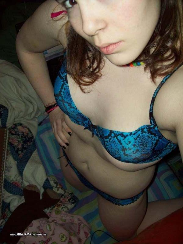 15P Pictures of girlfriends teasing with their nakedness