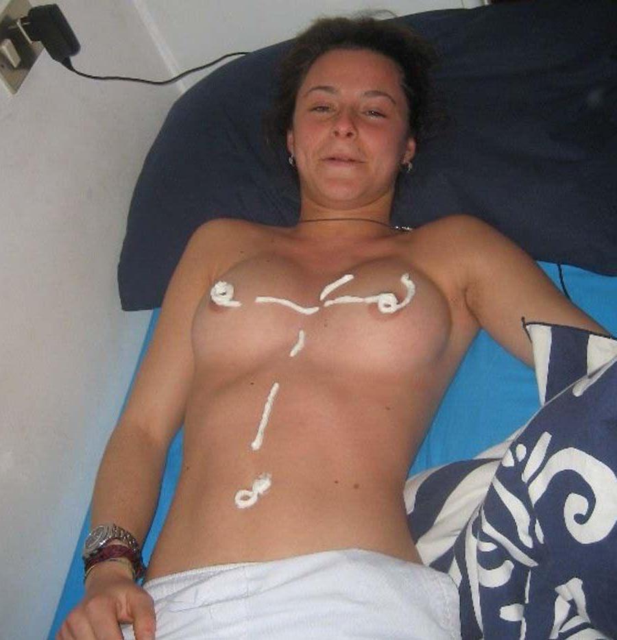15P Pictures of hot teen girls getting naked
