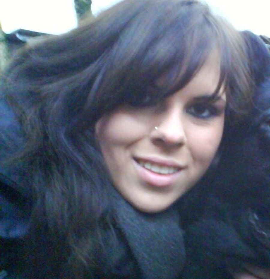 15P Pictures of a stunning brunette girlfriend getting freaky