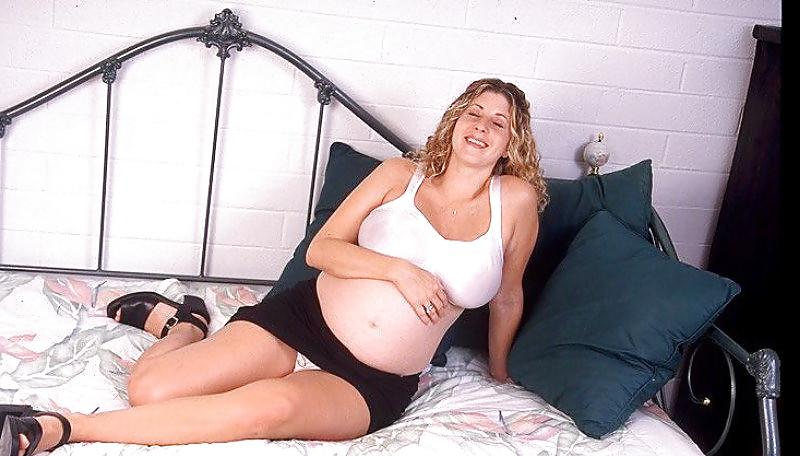 18P HOT & SEXY PREGNANT GIRLS V