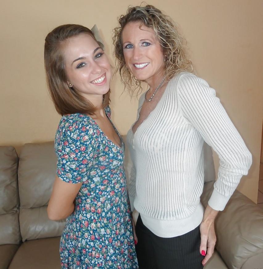 8P Pretty eyes - friends mother Karin and girl Jessi