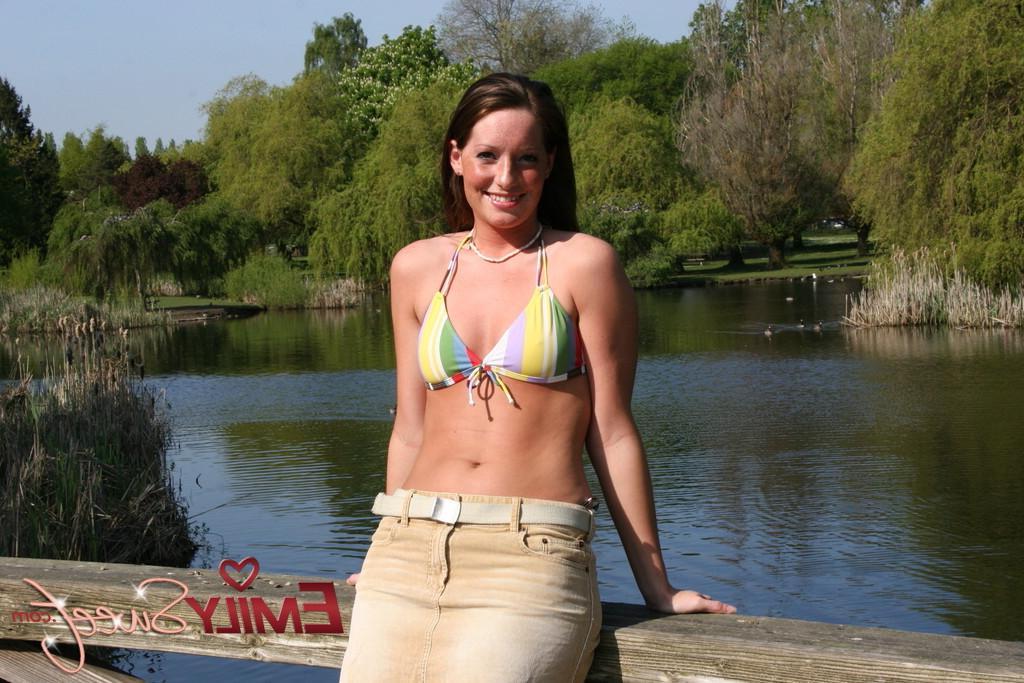 20P Pictures of teen amateur Emily Sweet teasing in a bikini