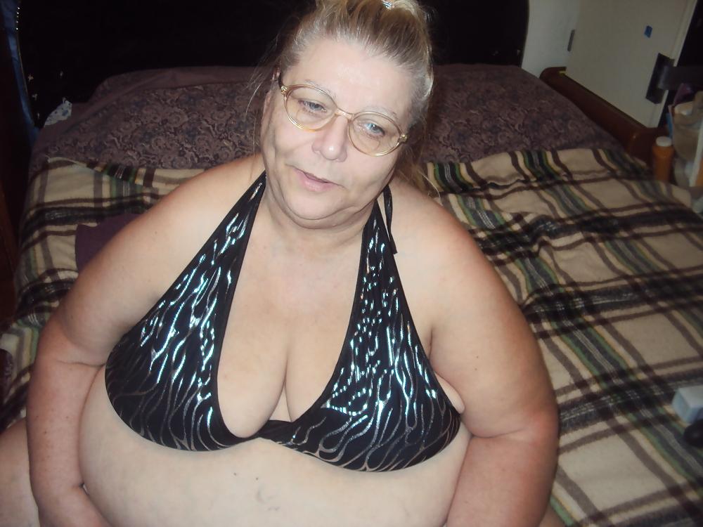 7P Wating 4 u in sexy bra 