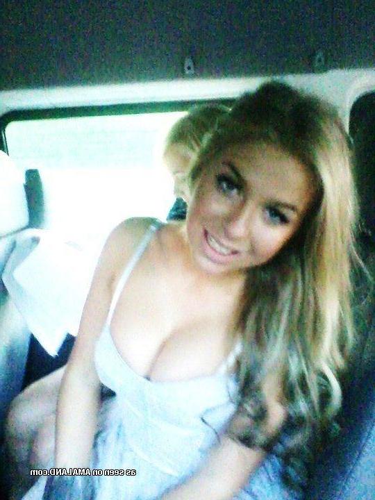 14P Amateur sexy chick's hot non-nude vacation pics