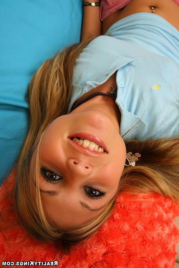 20P Pictures of a hot teen girl enjoying a hard cock
