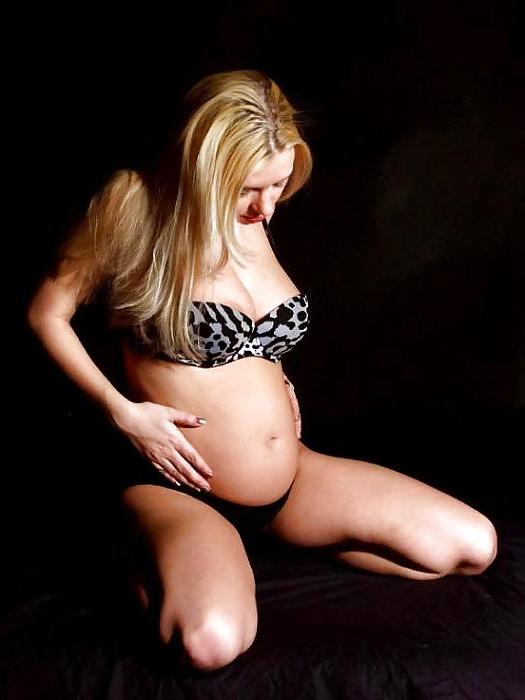 19P PREGNANT, SEXY & SO HORNY 06