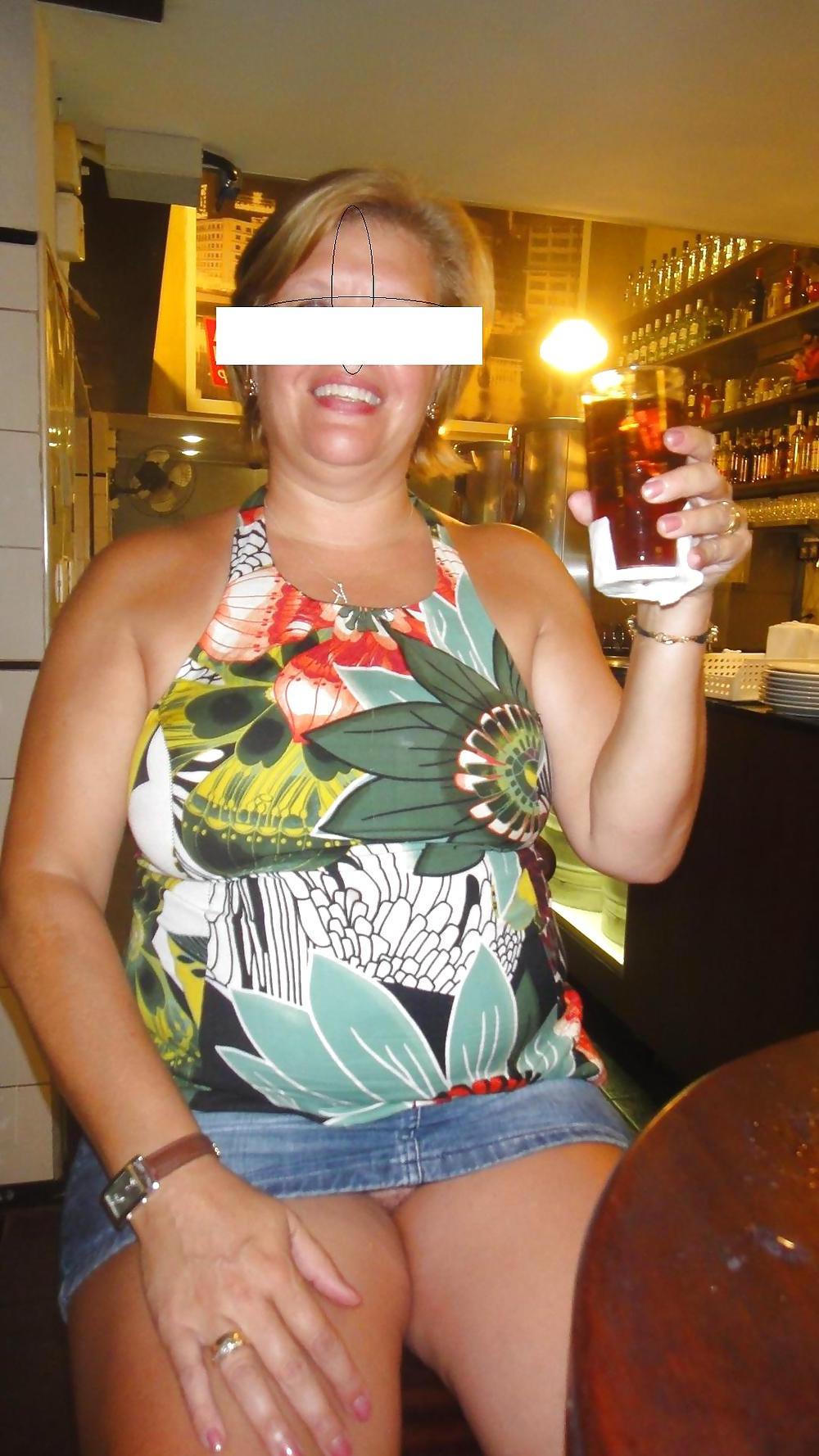 4P At the bar again.