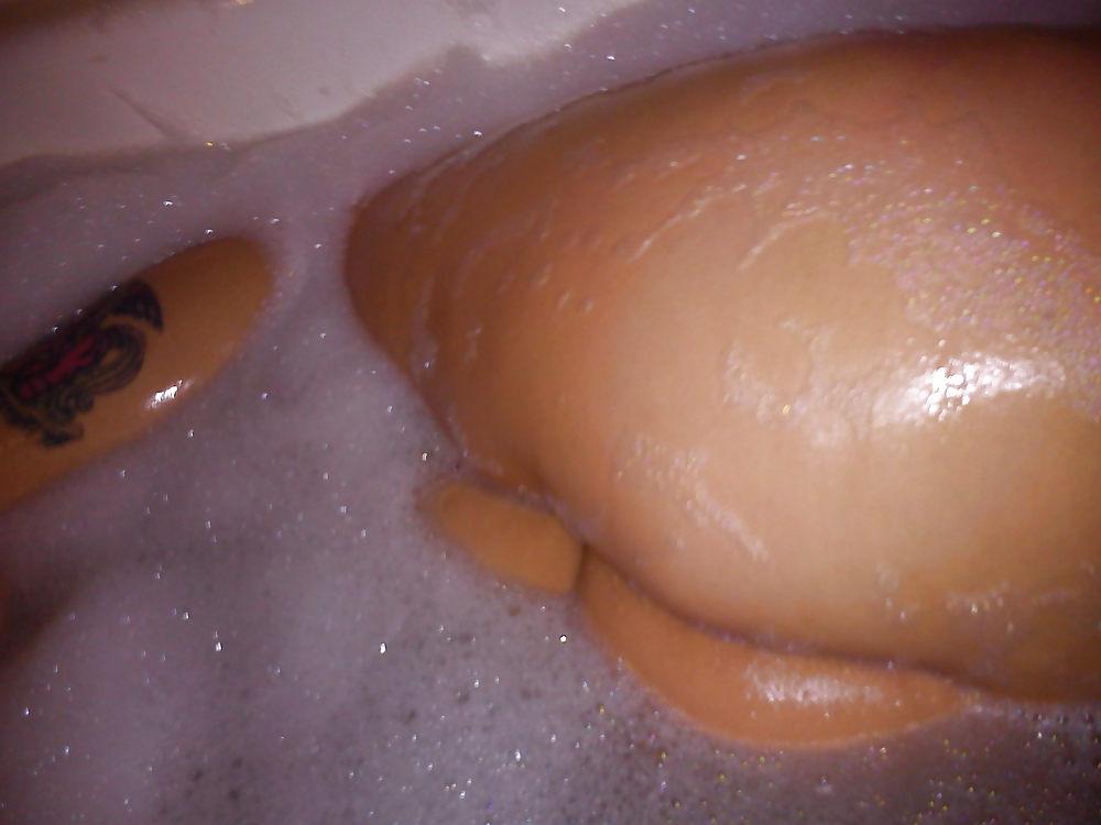 12P Bubble bath!