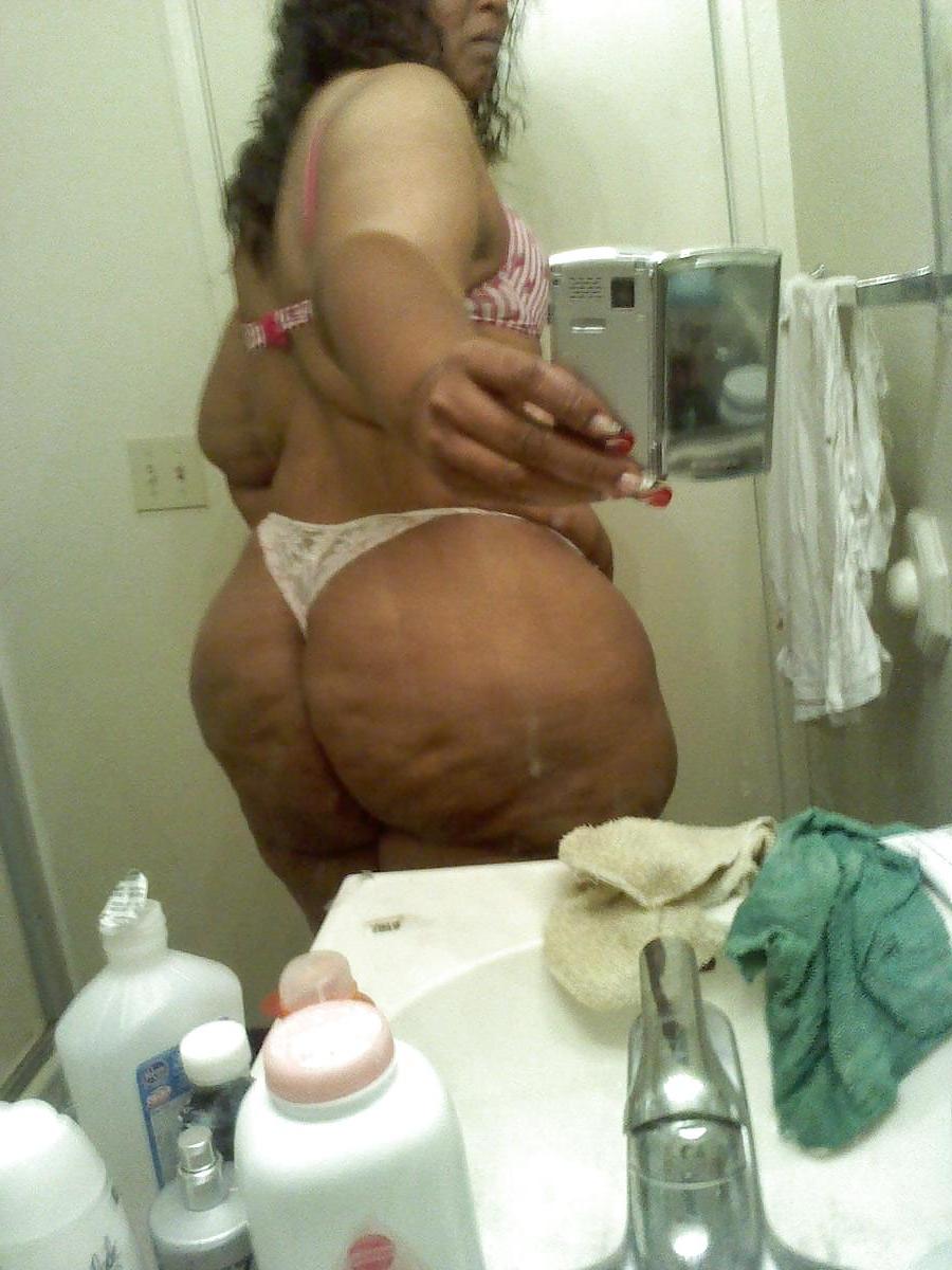 4P Super thick bbw milf.............