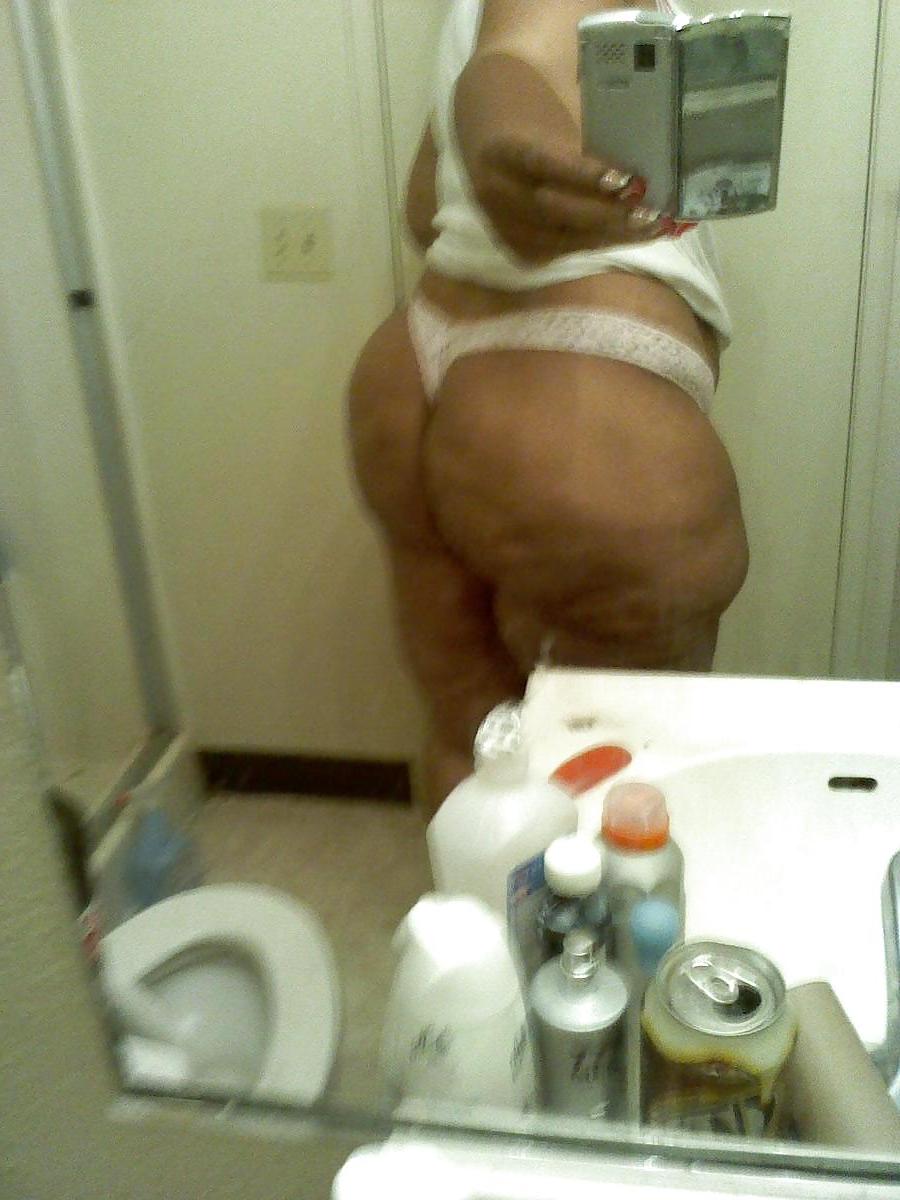 4P Super thick bbw milf.............