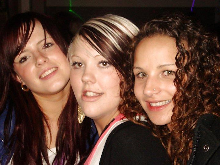 9P Hot girls to cum on and repost