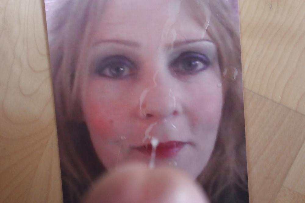 25P Cum on me...