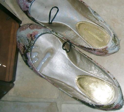 6P I cum on my girl shoes