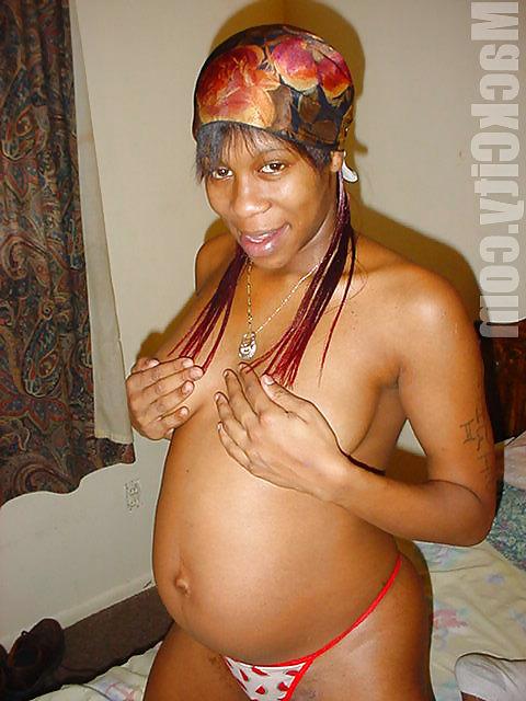 10P 7 Months pregnant Sparkle.