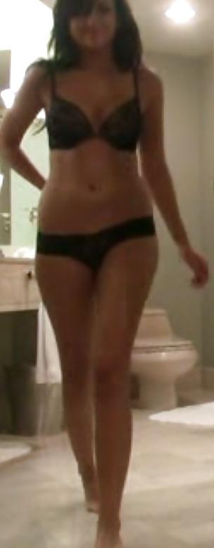 17P Indian Girlfriend sextape caps from vacation