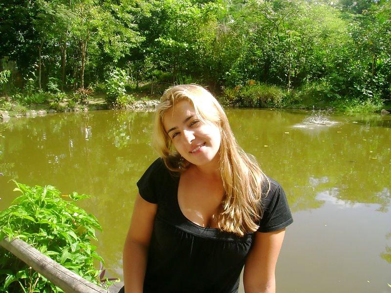 5P Cum on my wife, please!