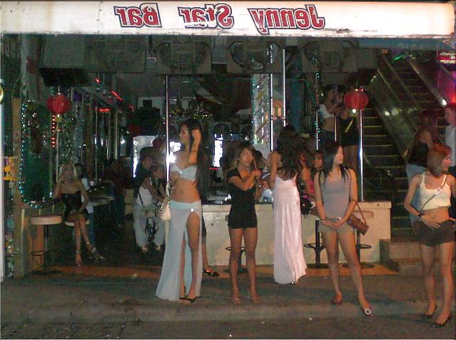 11P Pattaya Bars & Night ( Ladyboy)